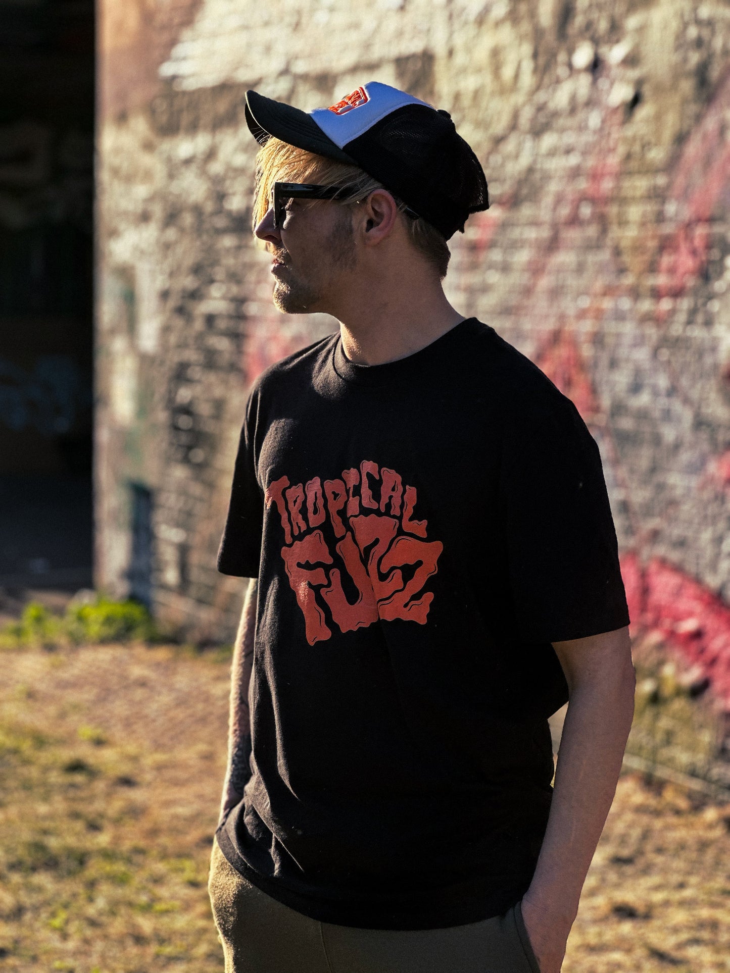 Tropical Fuzz – Unisex T-shirt